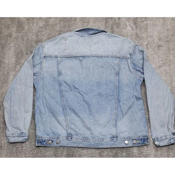 Old Navy Jean Jacket Size Large Boyfriend Distressed Ripped Light Blue Denim - Picture 9 of 13